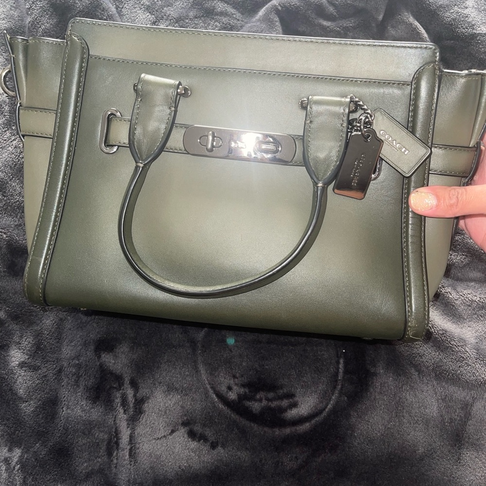 Coach Swagger Reloved